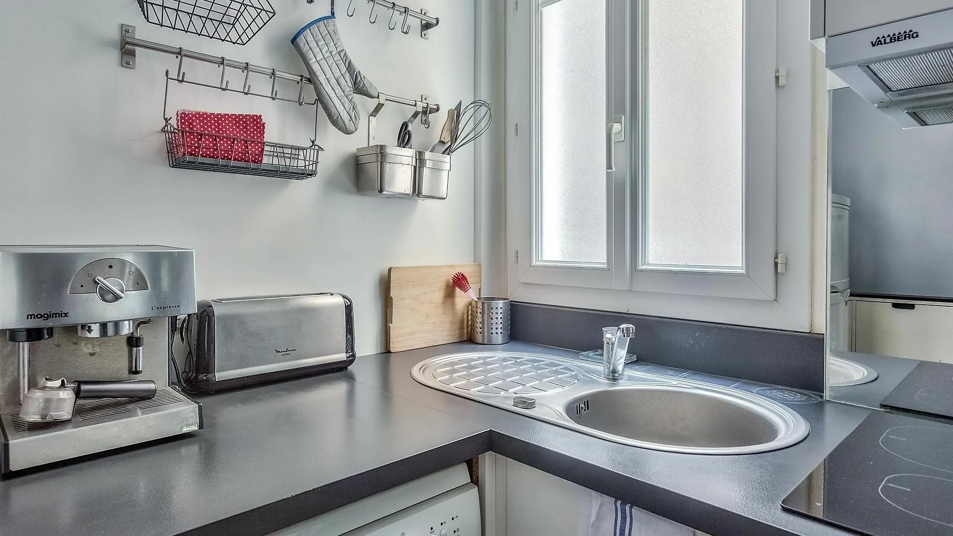 Nation - Goujon Apartment Paris