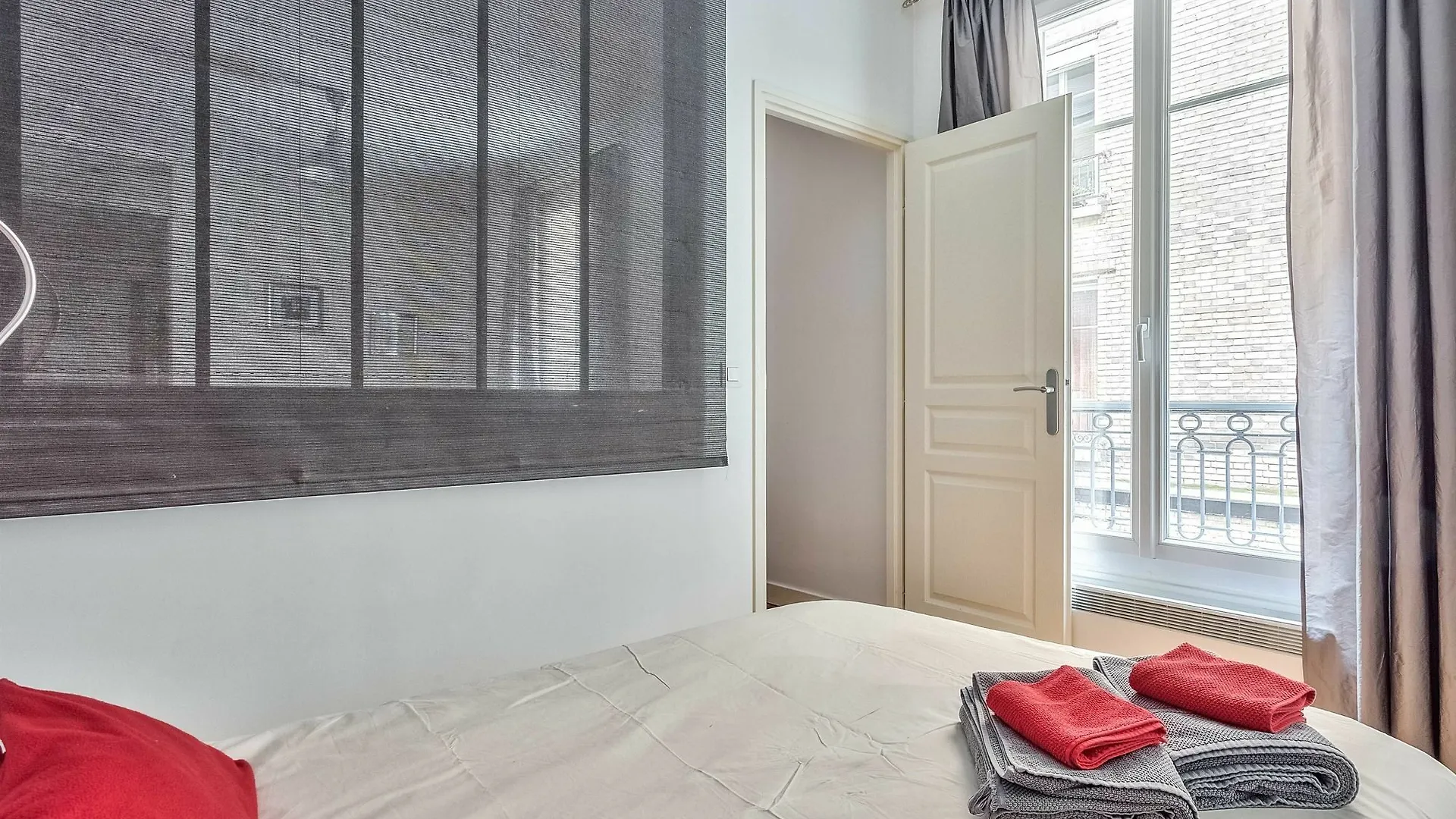 Nation - Goujon Apartment